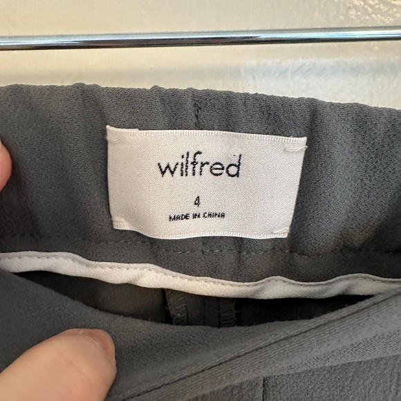 Aritzia Wilfred Darontal Crepe Cropped Pants - Picture 4 of 14